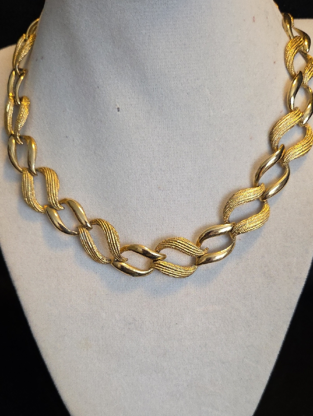 Gold Link Chain Necklace - Women Jewelry